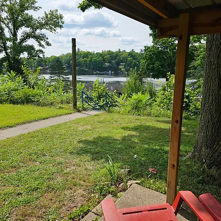 Castaways Resort On Croton Lake